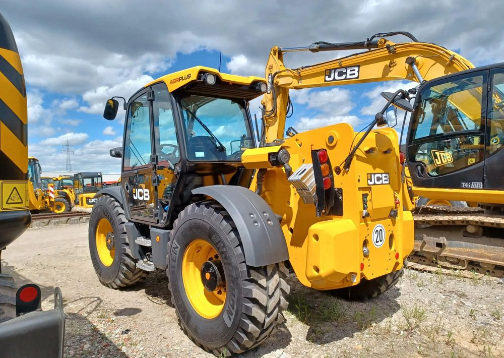 JCB 560-80 Agri Plus - Manipulador telescópico: foto 4 JCB 560-80 Agri Plus - Manipulador telescópico: foto 4