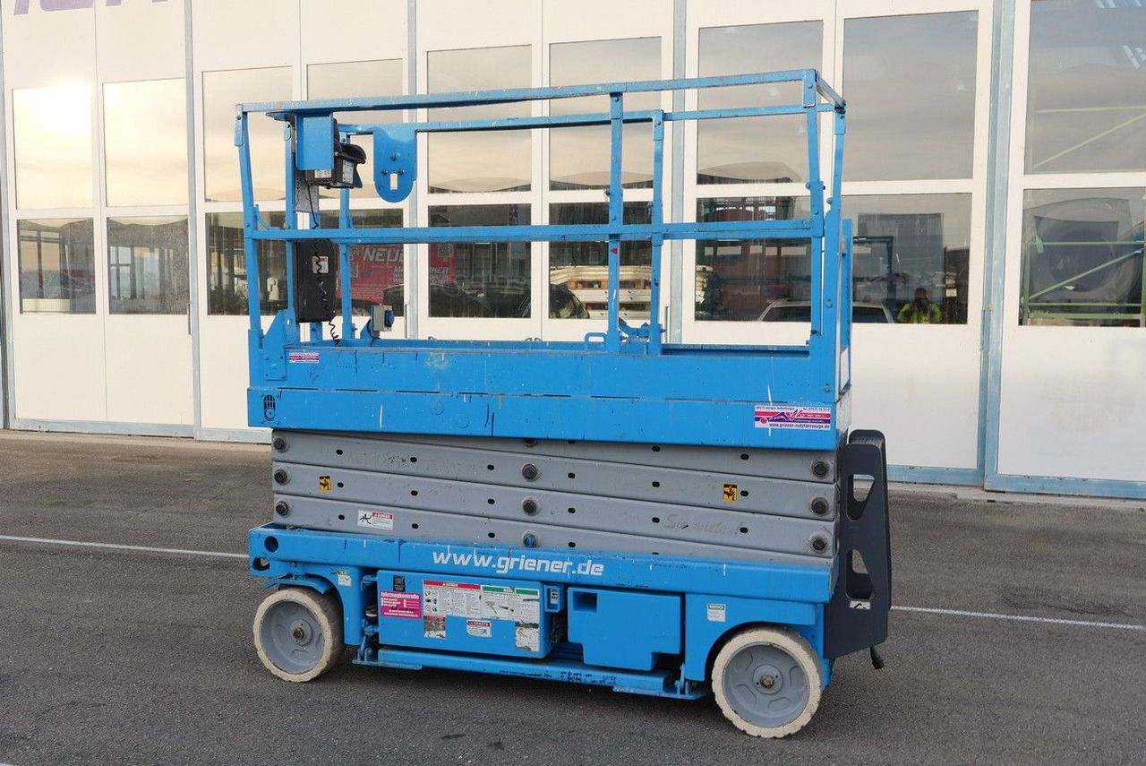 Genie SCHERENHEBEBÜHNE GENIE GS 2632 nur 542 H - Camión con plataforma elevadora: foto 2 Genie SCHERENHEBEBÜHNE GENIE GS 2632 nur 542 H - Camión con plataforma elevadora: foto 2