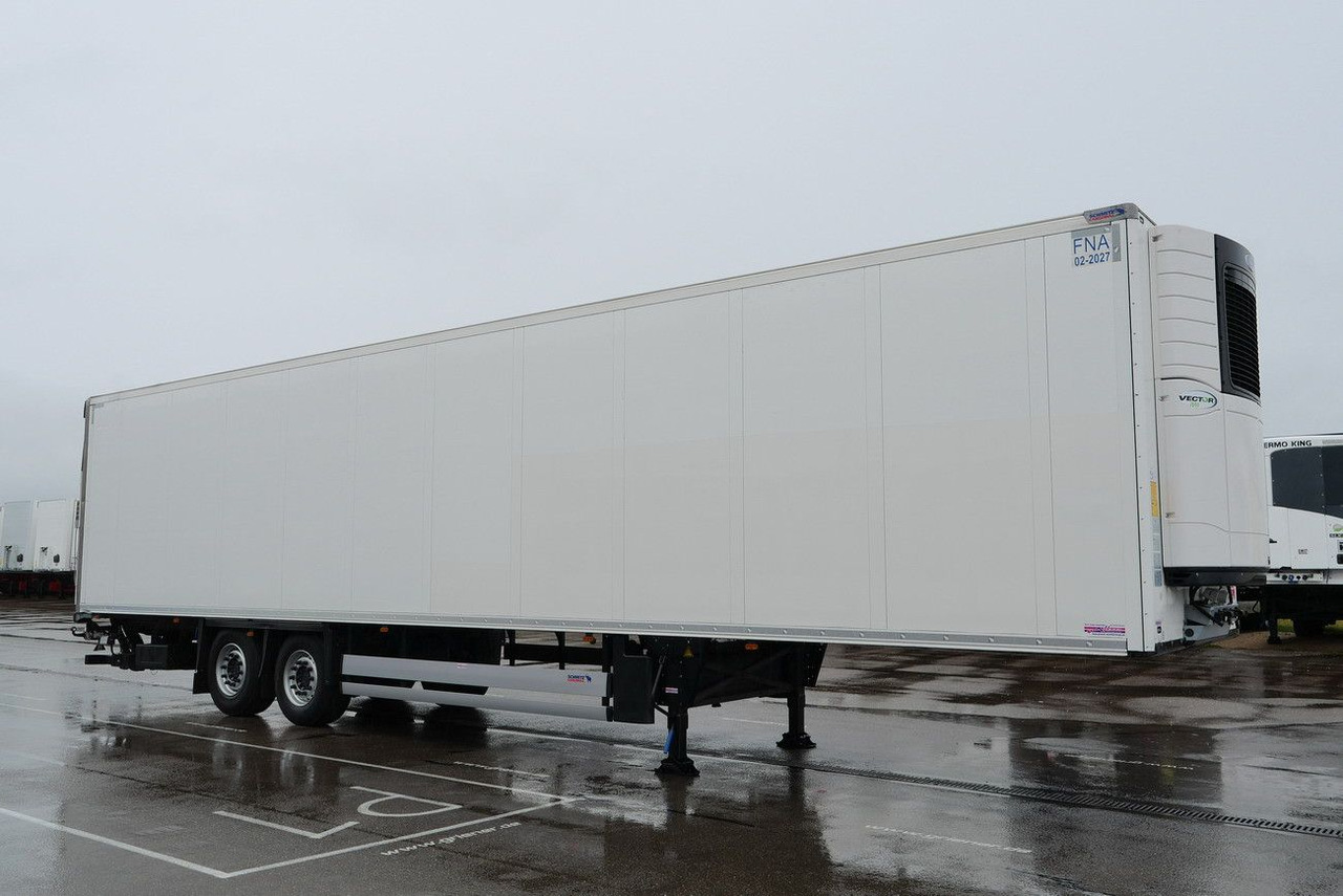 Schmitz Cargobull SKO 18 /LBW BÄR 2500 kg / CARRIER 1550 / LIFT - Semirremolque caja cerrada: foto 3 Schmitz Cargobull SKO 18 /LBW BÄR 2500 kg / CARRIER 1550 / LIFT - Semirremolque caja cerrada: foto 3
