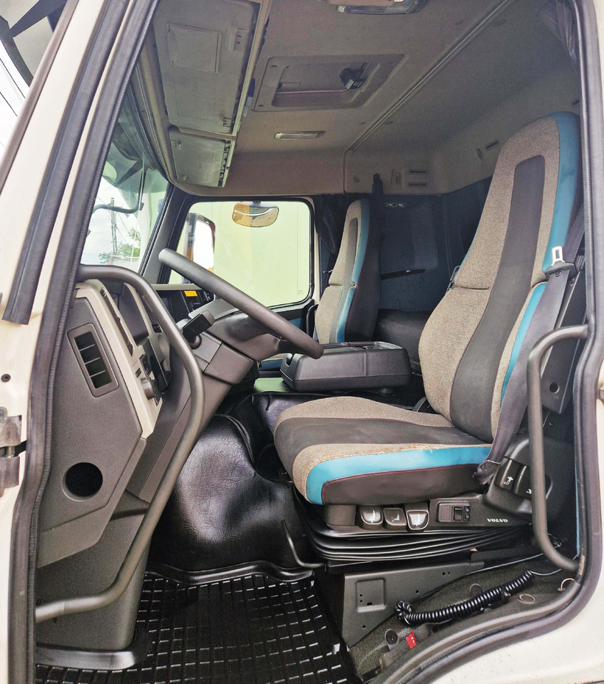 Camión frigorífico para transporte de alimentos VOLVO FM: foto 12 Camión frigorífico para transporte de alimentos VOLVO FM: foto 12