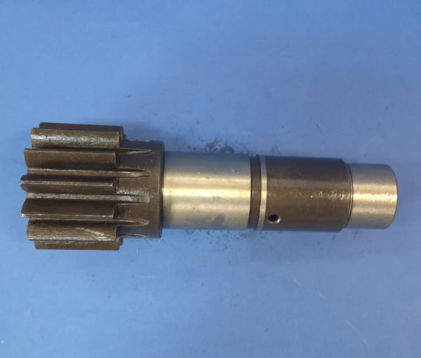 010130A Wałek silnika obrotu - Reductor de giro para Maquinaria de construcción: foto 2 010130A Wałek silnika obrotu - Reductor de giro para Maquinaria de construcción: foto 2