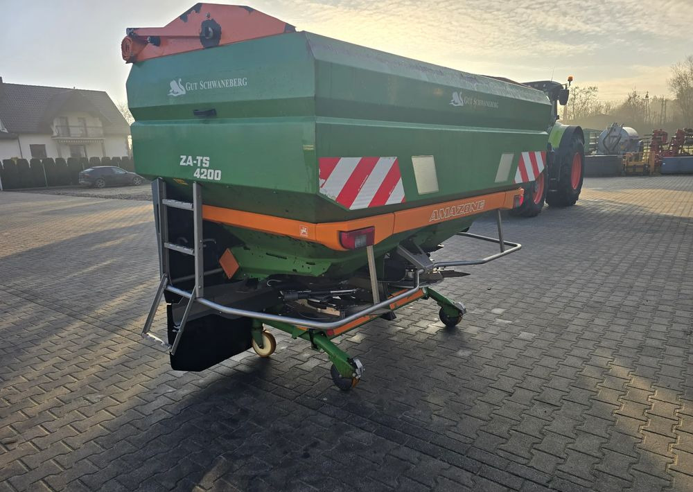 Amazone ZA-TS Profis Hydro 4200 - Esparcidor de fertilizantes: foto 4 Amazone ZA-TS Profis Hydro 4200 - Esparcidor de fertilizantes: foto 4
