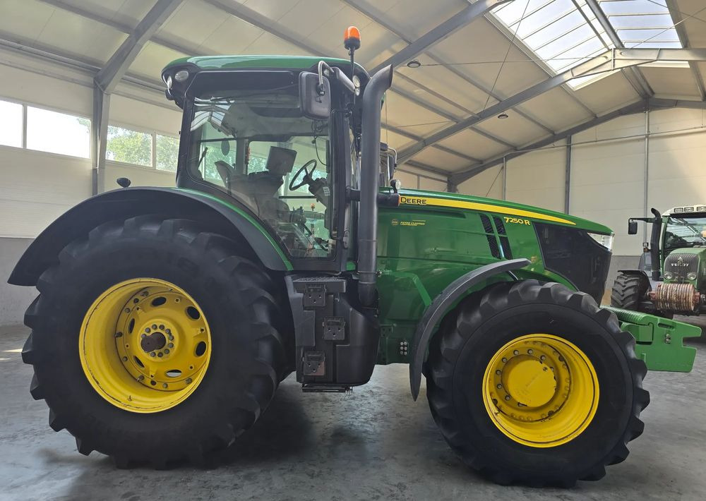 John Deere 7250R - Tractor: foto 4 John Deere 7250R - Tractor: foto 4