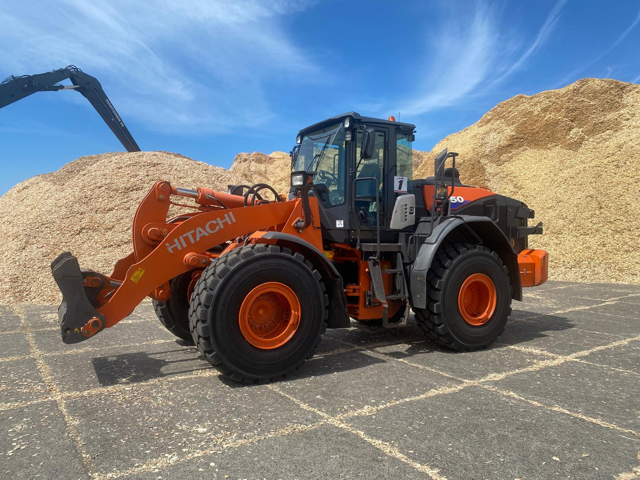 HITACHI ZW250-6 - Cargadora de ruedas: foto 1 HITACHI ZW250-6 - Cargadora de ruedas: foto 1