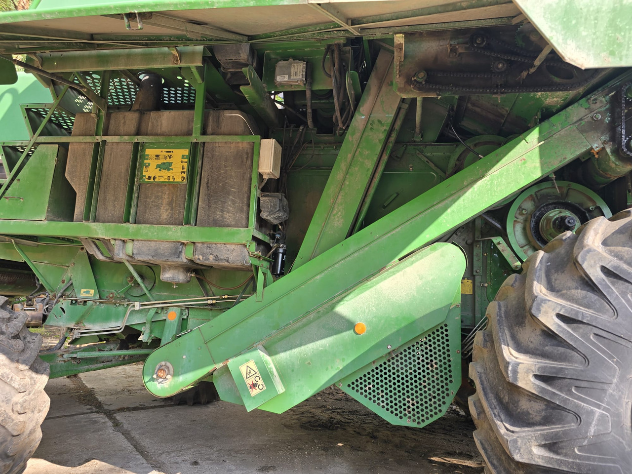 Cosechadora de granos JOHN DEERE 1450 CWS: foto 11