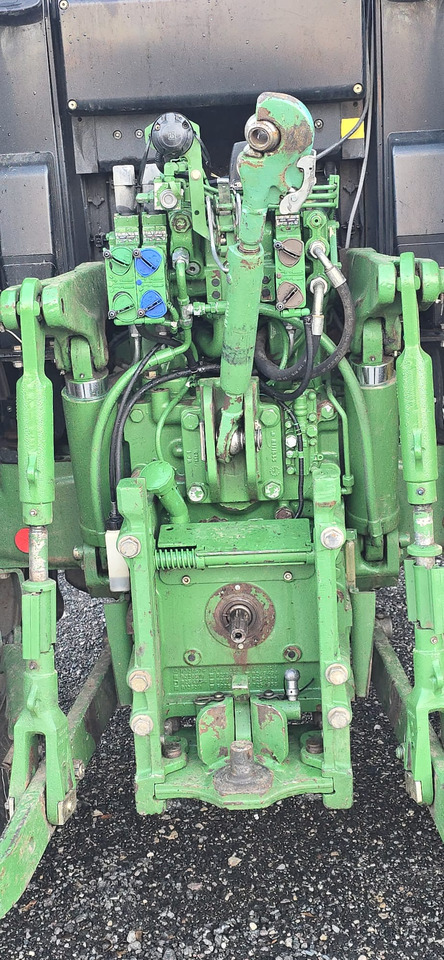 Tractor JOHN DEERE 6150M: foto 11