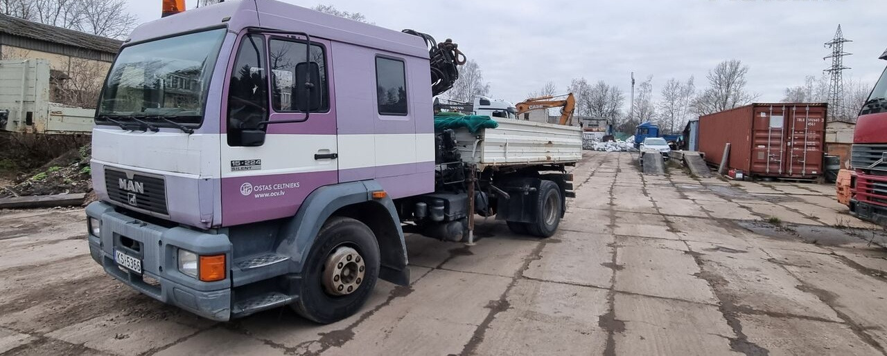 MAN 15.224 - Camión volquete, Camión grúa: foto 1 MAN 15.224 - Camión volquete, Camión grúa: foto 1