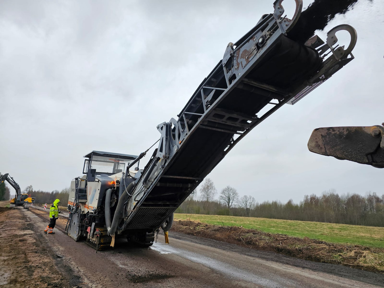 WIRTGEN W220 - Fresadora en frío: foto 4 WIRTGEN W220 - Fresadora en frío: foto 4