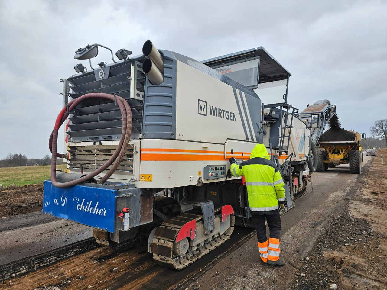 WIRTGEN W220 - Fresadora en frío: foto 3 WIRTGEN W220 - Fresadora en frío: foto 3