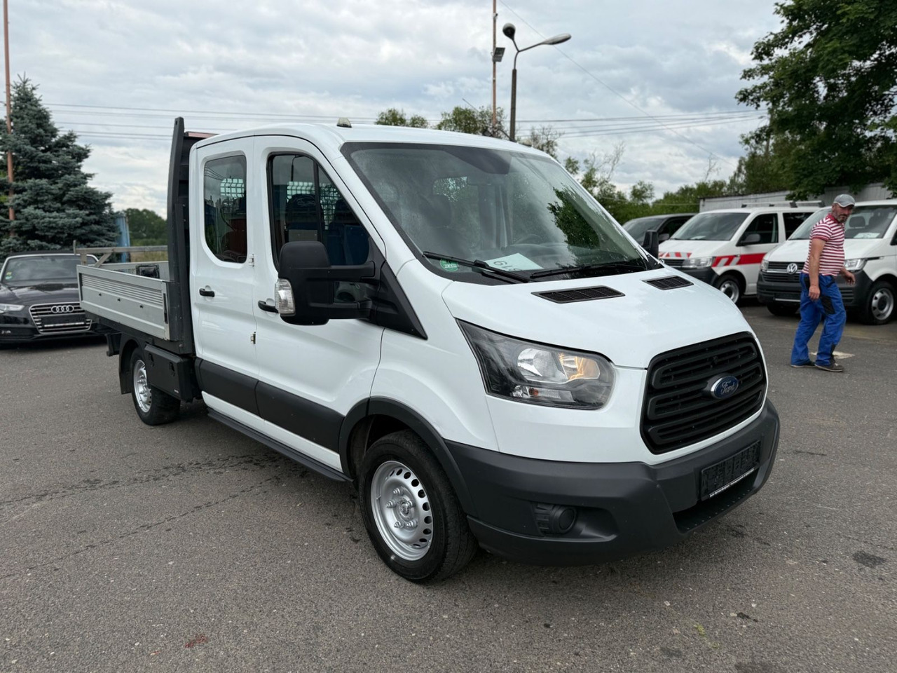 Ford Transit Pritsche 310 L2 Doppelkabine - Caja abierta furgoneta, Furgoneta combi: foto 2 Ford Transit Pritsche 310 L2 Doppelkabine - Caja abierta furgoneta, Furgoneta combi: foto 2