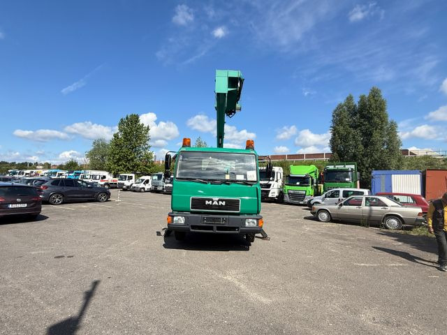 MAN 8.163 Hubarbeitsbühne - Camión con plataforma elevadora: foto 4 MAN 8.163 Hubarbeitsbühne - Camión con plataforma elevadora: foto 4