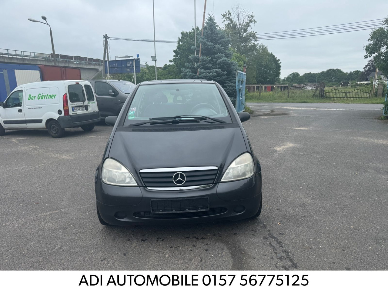 Mercedes-Benz A 160 A -Klasse A 160 - Coche: foto 1 Mercedes-Benz A 160 A -Klasse A 160 - Coche: foto 1