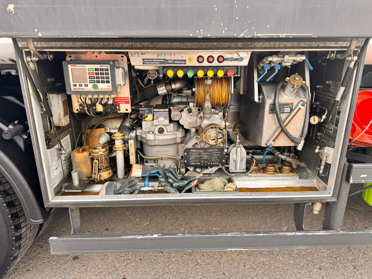 Camión cisterna Mercedes-Benz Actros 2541 Tankwagen: foto 7