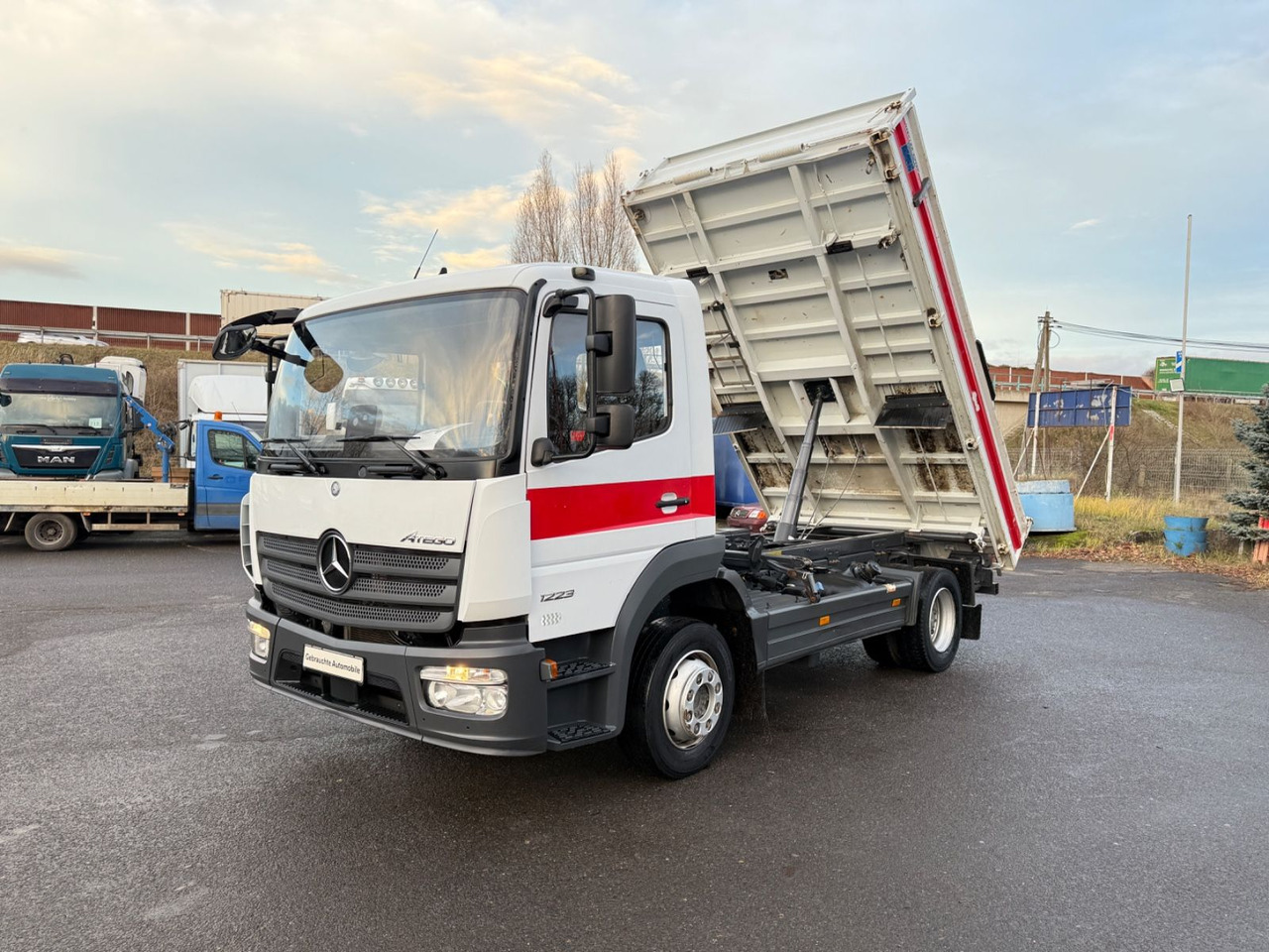 Mercedes-Benz Atego 1223 Kipper 65 km - Camión volquete: foto 3 Mercedes-Benz Atego 1223 Kipper 65 km - Camión volquete: foto 3