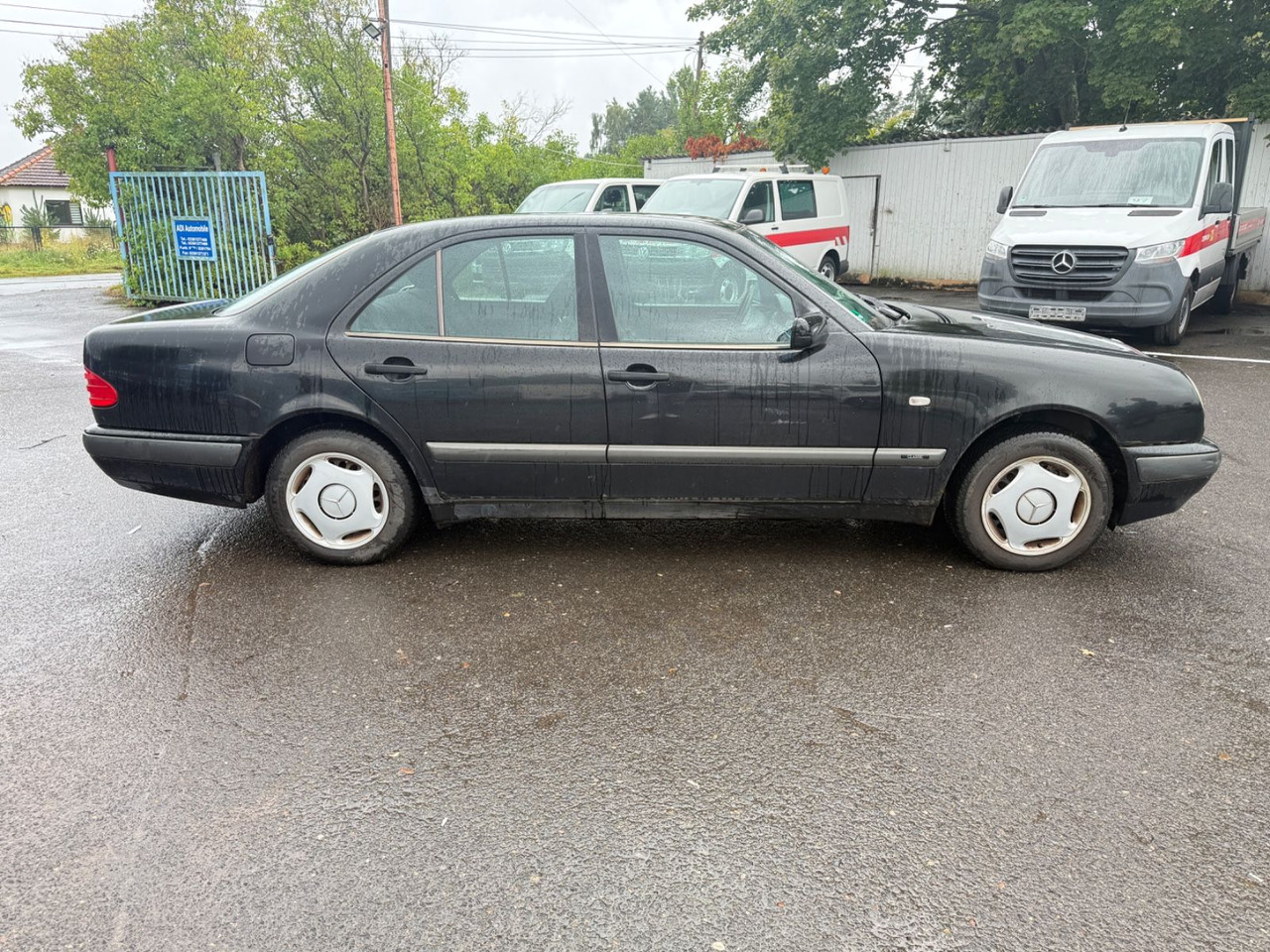 Mercedes-Benz E 200 - Sedan: foto 5 Mercedes-Benz E 200 - Sedan: foto 5