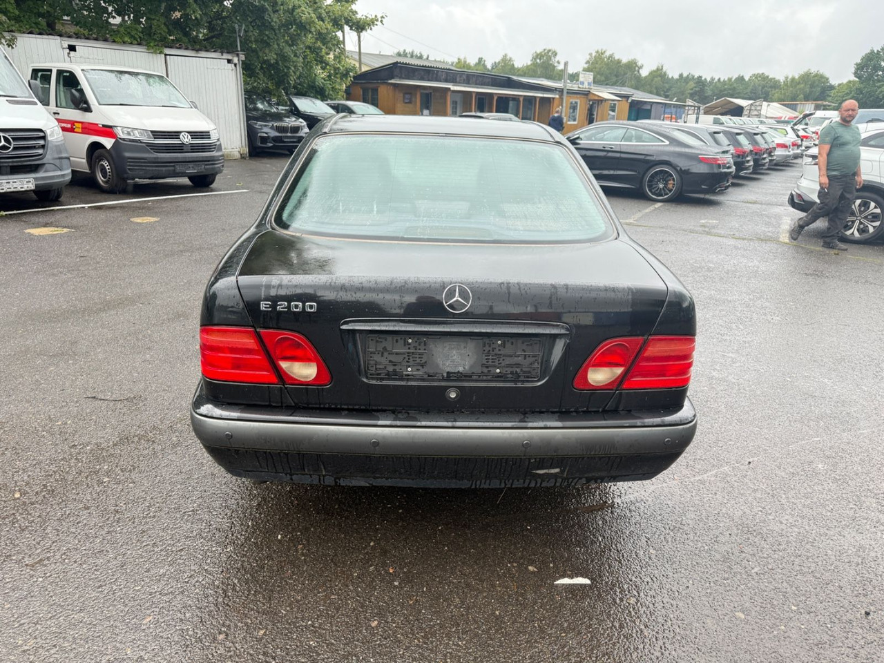 Mercedes-Benz E 200 - Sedan: foto 4 Mercedes-Benz E 200 - Sedan: foto 4