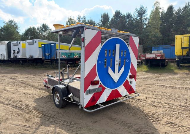 Nissan A31S/L-12-150 - Equipo de construcción, Remolque: foto 2 Nissan A31S/L-12-150 - Equipo de construcción, Remolque: foto 2