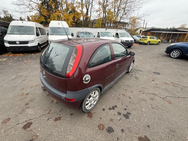 Opel Corsa 1.4 16V Elegance - Sedan: foto 4 Opel Corsa 1.4 16V Elegance - Sedan: foto 4