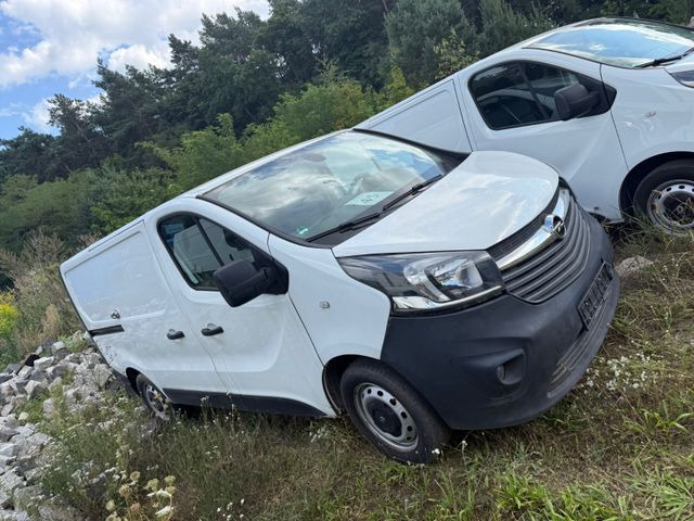 Opel Vivaro B Kasten/Kombi Kasten L1H1 2,7t - Furgoneta pequeña: foto 2 Opel Vivaro B Kasten/Kombi Kasten L1H1 2,7t - Furgoneta pequeña: foto 2