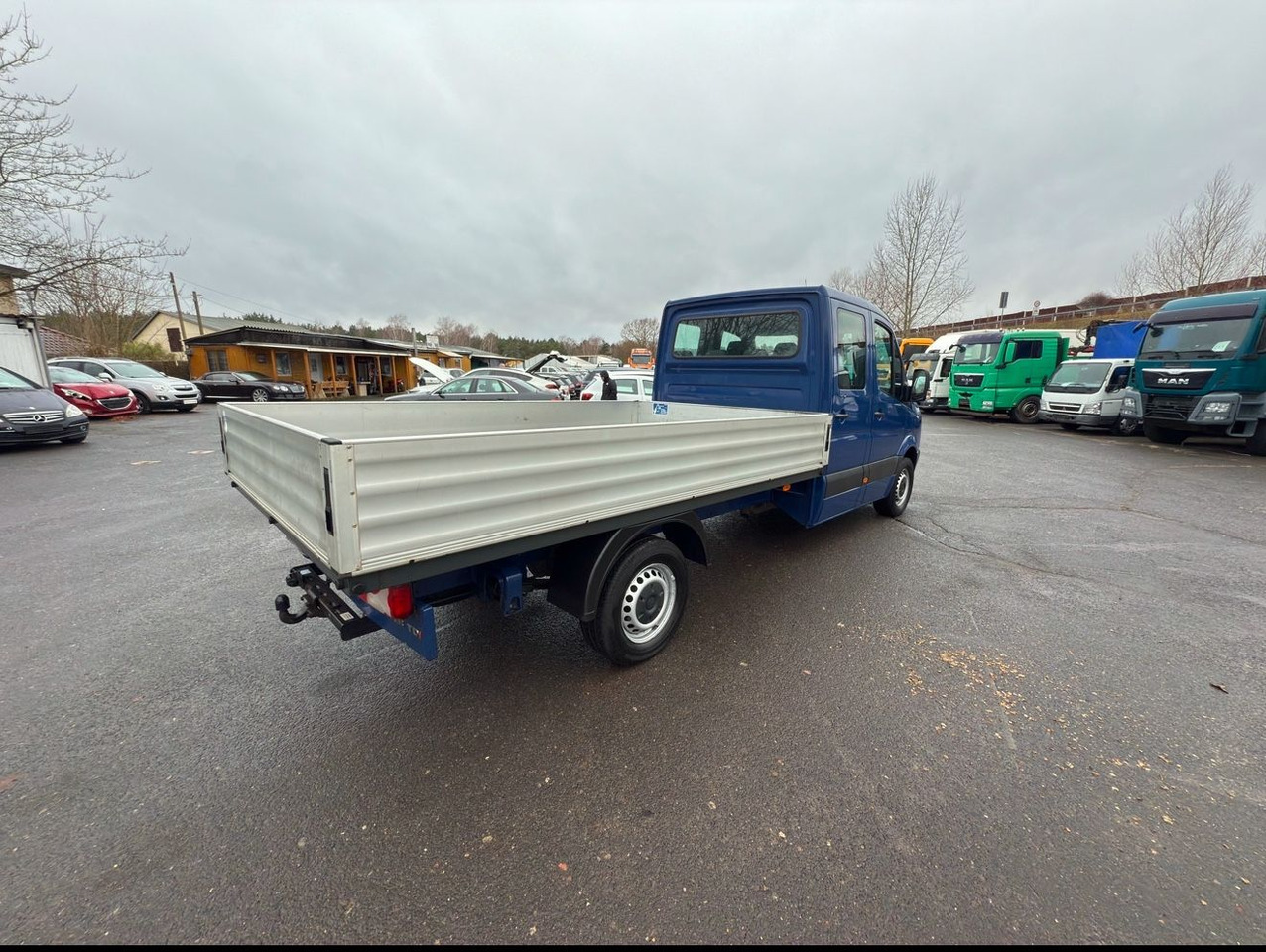 Volkswagen Crafter Pritsche 35 lang L3 Doppelkabine - Caja abierta furgoneta: foto 4 Volkswagen Crafter Pritsche 35 lang L3 Doppelkabine - Caja abierta furgoneta: foto 4