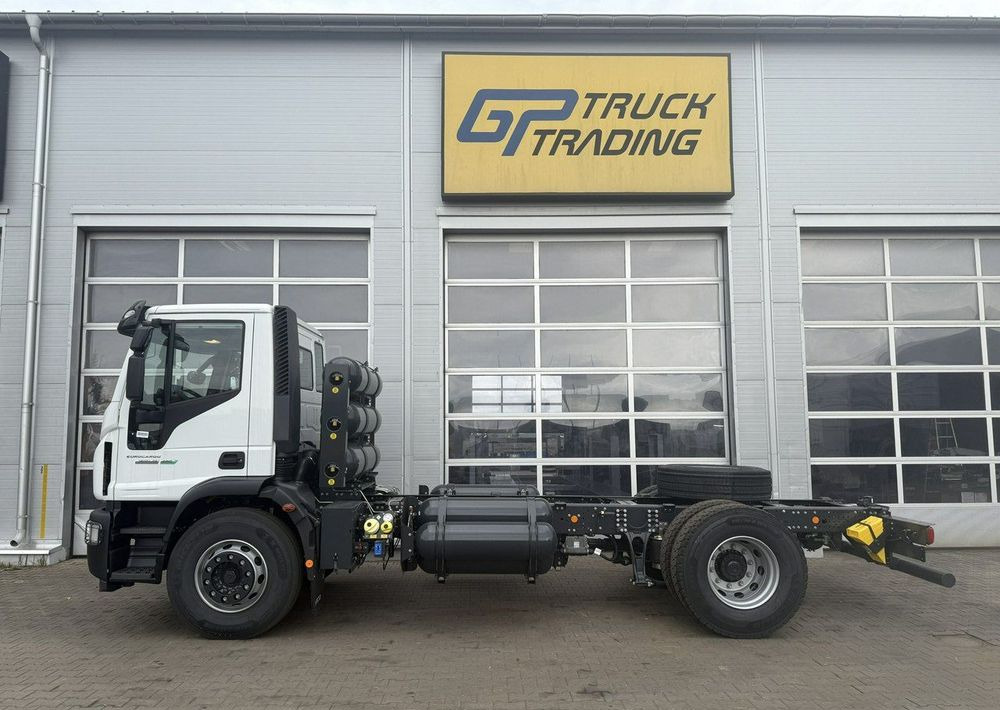 Iveco EuroCargo CNG - Camión chasis: foto 2 Iveco EuroCargo CNG - Camión chasis: foto 2