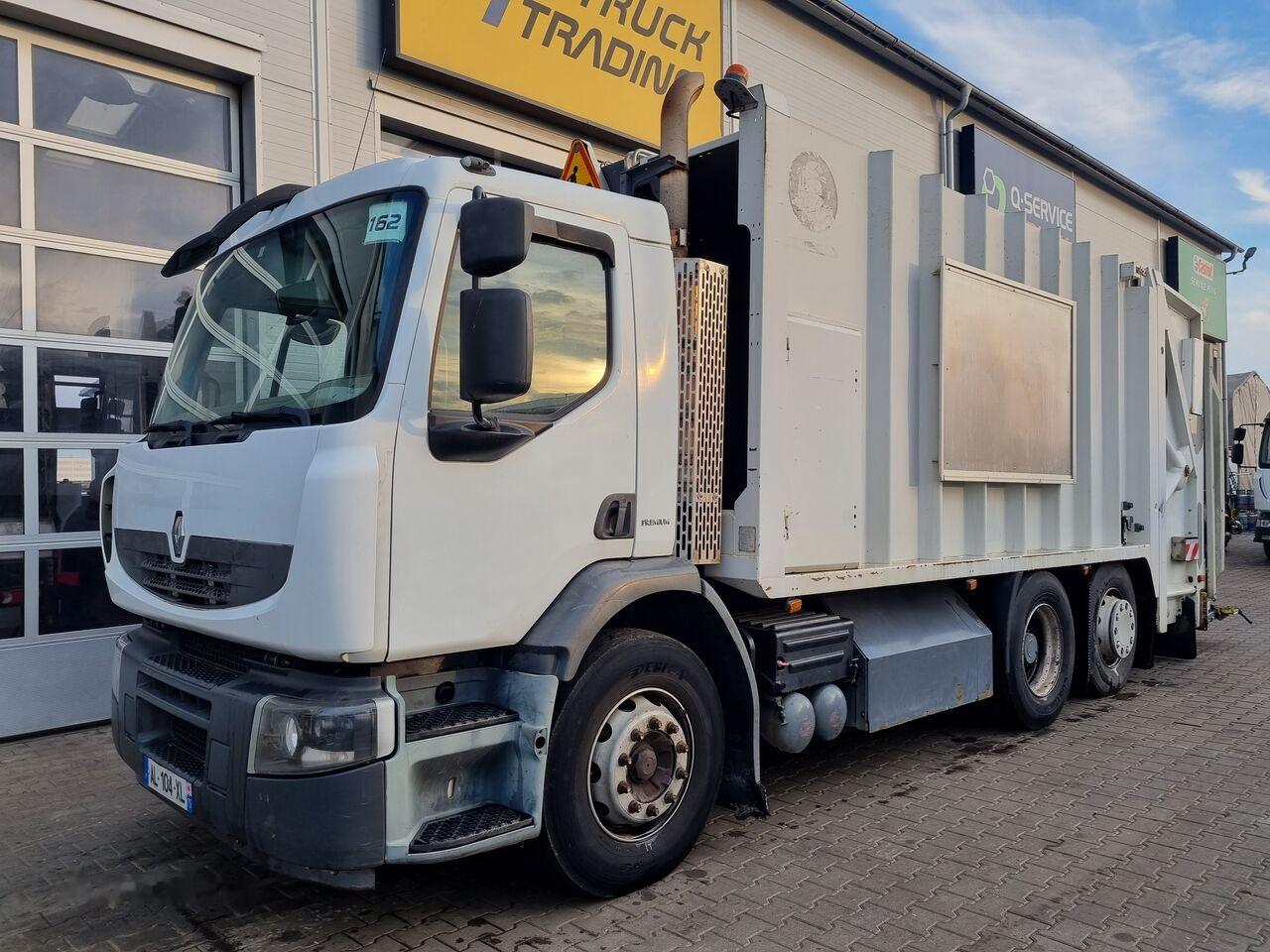 Renault Premium CNG - Camión de basura: foto 1 Renault Premium CNG - Camión de basura: foto 1