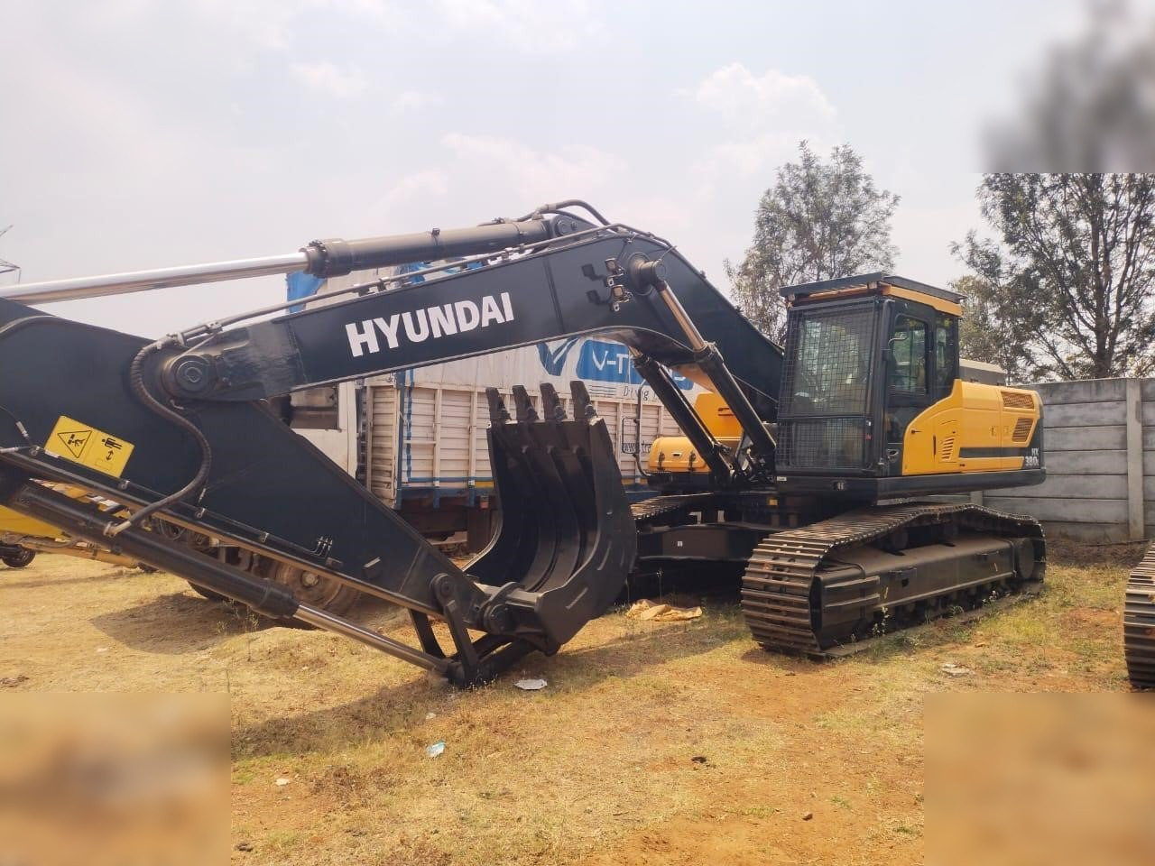 HYUNDAI HX380L - Excavadora de cadenas: foto 2 HYUNDAI HX380L - Excavadora de cadenas: foto 2