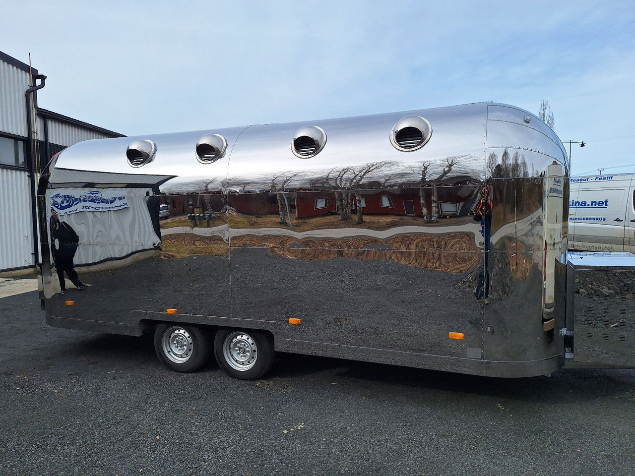 Esselmann Delistar American 6000 ähn. Airstream - Remolque venta ambulante: foto 4 Esselmann Delistar American 6000 ähn. Airstream - Remolque venta ambulante: foto 4