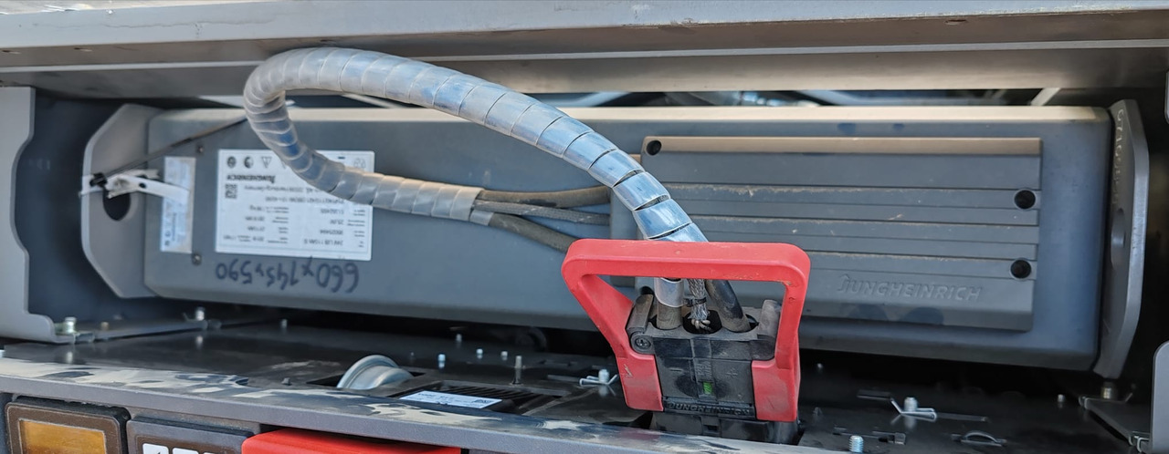 Apilador Jungheinrich EJC 110 Li-ion 2.7m/ 2019y/ 3150mh: foto 7