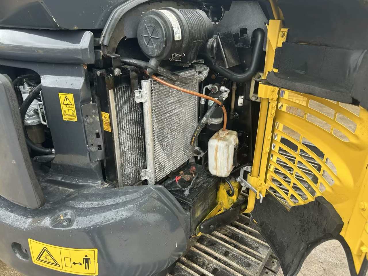 Komatsu pc35MR - Miniexcavadora: foto 4 Komatsu pc35MR - Miniexcavadora: foto 4