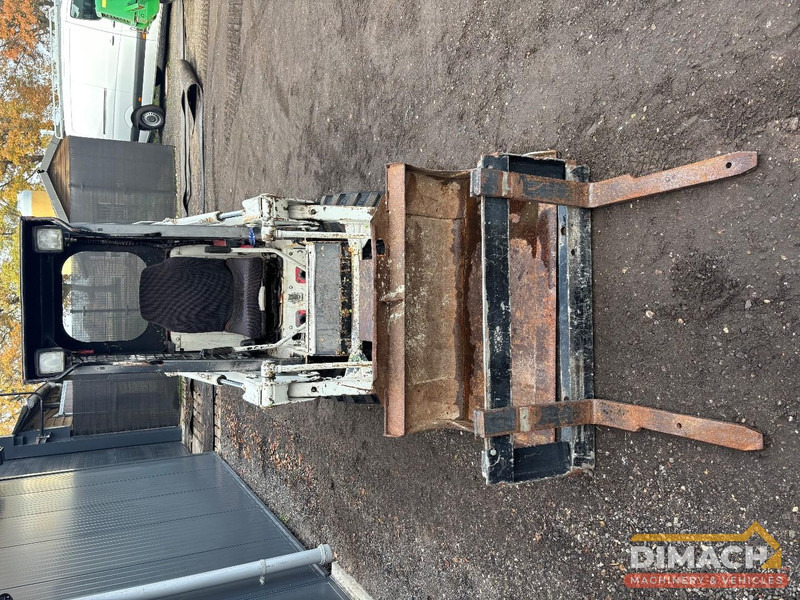 Bobcat S70 Bak en palletvorken - Cargadora: foto 5 Bobcat S70 Bak en palletvorken - Cargadora: foto 5