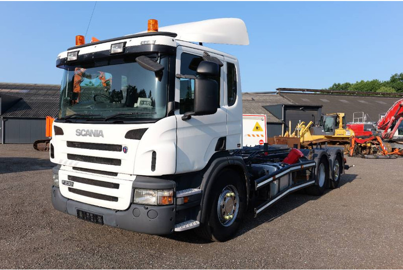 Scania P 230 Euro 5 6x2*4 TOP!! Retarder right hand steer - Camión chasis: foto 1 Scania P 230 Euro 5 6x2*4 TOP!! Retarder right hand steer - Camión chasis: foto 1