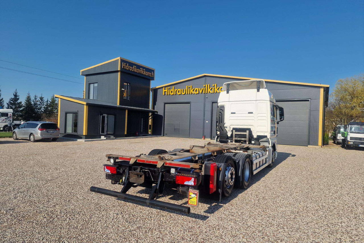 MAN TGX 26.430 - Camión portacontenedore/ Intercambiable: foto 4 MAN TGX 26.430 - Camión portacontenedore/ Intercambiable: foto 4