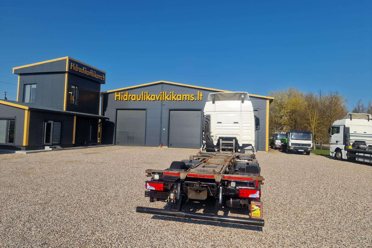 MAN TGX 26.430 - Camión portacontenedore/ Intercambiable: foto 3 MAN TGX 26.430 - Camión portacontenedore/ Intercambiable: foto 3