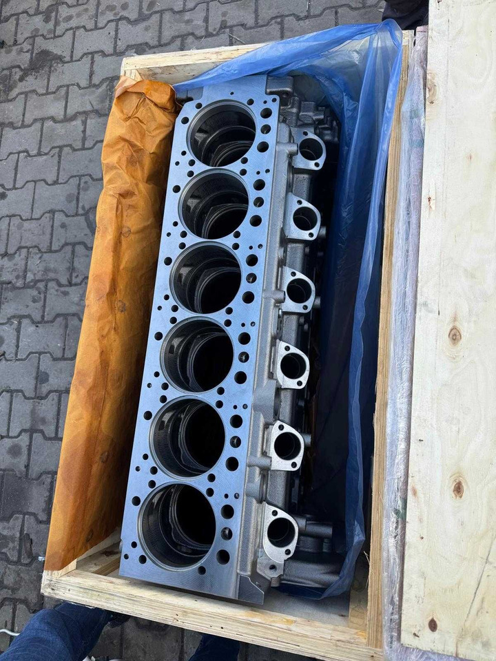 Blok NOWY! do silnika Mercedes om 460 JAGUAR ROPA CLAAS - Motor: foto 2 Blok NOWY! do silnika Mercedes om 460 JAGUAR ROPA CLAAS - Motor: foto 2