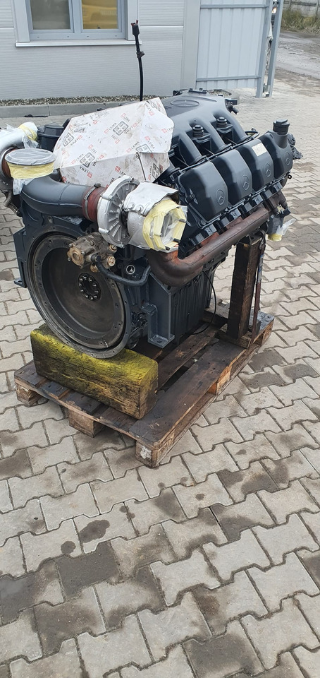 Mercedes om502 mp3 euro5 V8 mercedes jaguar class mtu - Motor para Maquinaria agrícola: foto 3 Mercedes om502 mp3 euro5 V8 mercedes jaguar class mtu - Motor para Maquinaria agrícola: foto 3