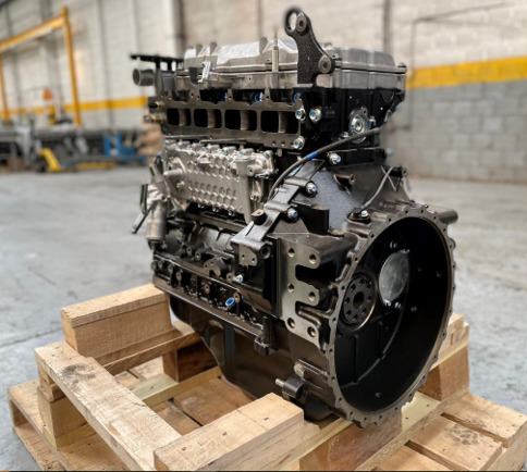 Isuzu 4HK1 long block( Stage 3A / Tier 3) - Motor para Excavadora: foto 1 Isuzu 4HK1 long block( Stage 3A / Tier 3) - Motor para Excavadora: foto 1