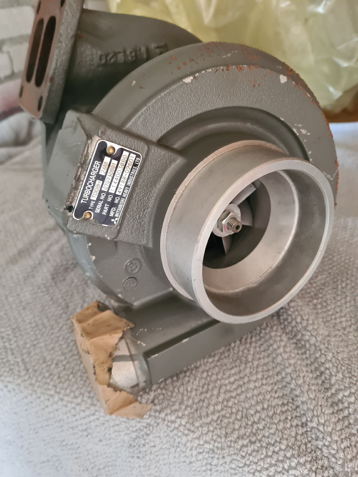 NEW/ Surplus Mitsubishi Turbo model TD08H - 26M P/N 49188-02601 - Turbocompresor para Excavadora: foto 1 NEW/ Surplus Mitsubishi Turbo model TD08H - 26M P/N 49188-02601 - Turbocompresor para Excavadora: foto 1