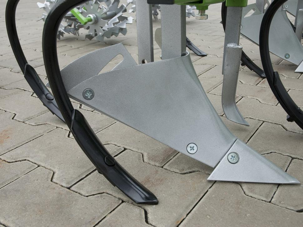 Bomet Jäthacke / Hoe ridger / Butteuse / Rincalzatore assolcatore / Полольник-окучник / Obsypnik - Equipo para trabajo del suelo: foto 5 Bomet Jäthacke / Hoe ridger / Butteuse / Rincalzatore assolcatore / Полольник-окучник / Obsypnik - Equipo para trabajo del suelo: foto 5