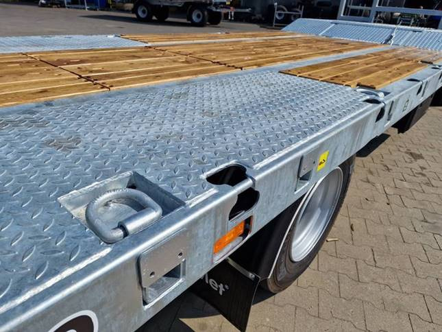 Cynkomet Plattformauflieger / Trailer / Remorque / Rimorchio a piattaforma / Remolque de plataforma / Прицеп для перевозки техники / Przyczepa maszynowa RM-240 18 t - Remolque plataforma agrícola: foto 5 Cynkomet Plattformauflieger / Trailer / Remorque / Rimorchio a piattaforma / Remolque de plataforma / Прицеп для перевозки техники / Przyczepa maszynowa RM-240 18 t - Remolque plataforma agrícola: foto 5