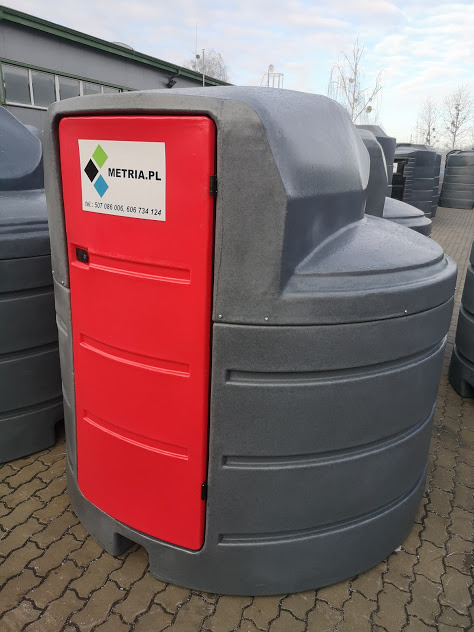 DC Dieseltank / Double-walled fuel tank for diesel fuel / Cuve à gasoil / Sebatoio gasolio / Бак для дизельного топлива / Zbiornik 2500 l - Tanque de almacenamiento: foto 2 DC Dieseltank / Double-walled fuel tank for diesel fuel / Cuve à gasoil / Sebatoio gasolio / Бак для дизельного топлива / Zbiornik 2500 l - Tanque de almacenamiento: foto 2
