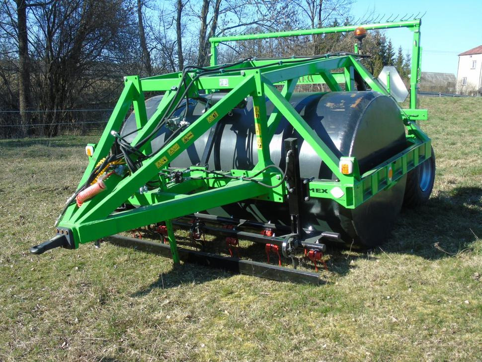 Darmex Wiesenwalze / Meadow roller / Rouleau de prairie / Rullo liscio / Каток луговой / Wał łąkowy 3 m - Rodillo agrícola: foto 1 Darmex Wiesenwalze / Meadow roller / Rouleau de prairie / Rullo liscio / Каток луговой / Wał łąkowy 3 m - Rodillo agrícola: foto 1
