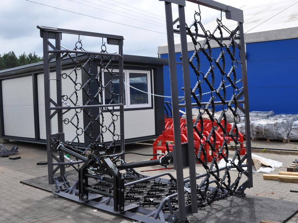 METAL-TECHNIK Wiesenegge / Heavy meadow harrow / Herse de prairie lourde / Strigliatrice pesante / Тяжёлая волокуша / Włóka łąkowa ciężka 6 m - Rastra de cadenas: foto 3 METAL-TECHNIK Wiesenegge / Heavy meadow harrow / Herse de prairie lourde / Strigliatrice pesante / Тяжёлая волокуша / Włóka łąkowa ciężka 6 m - Rastra de cadenas: foto 3
