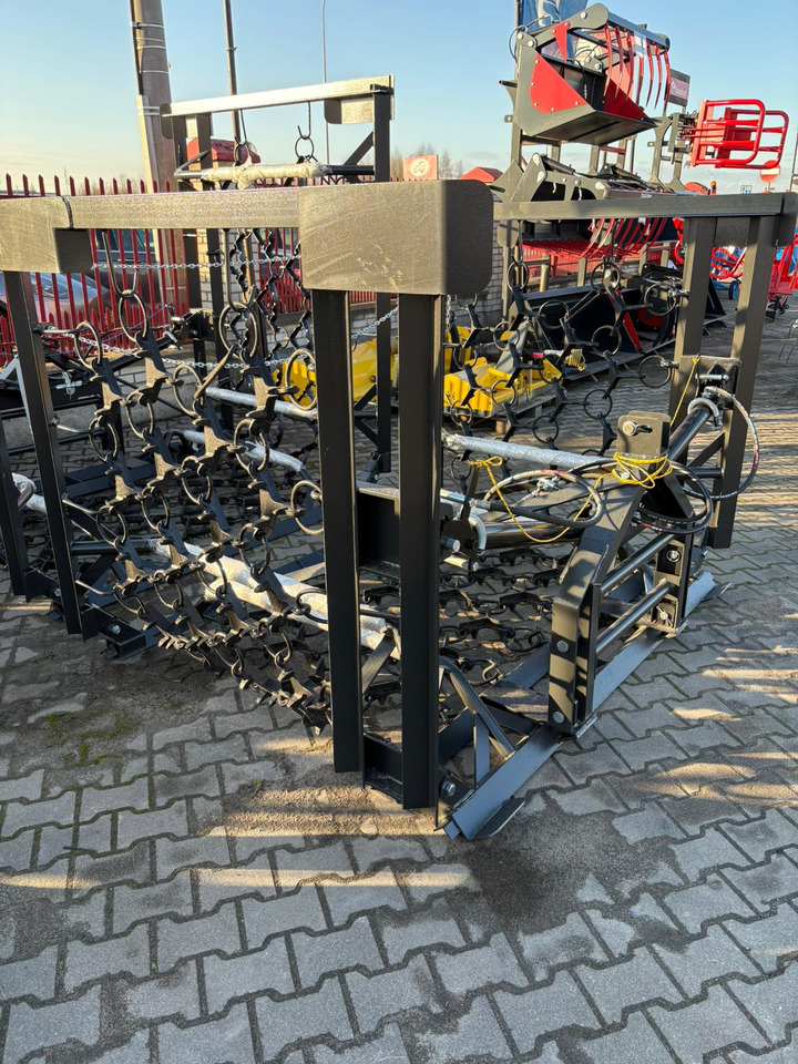 METAL-TECHNIK Wiesenegge / Meadow harrow / Herse de prairie / Strigliatrice / Полевая волокуша / Włóka łąkowa 4 m - Rastra de cadenas: foto 2 METAL-TECHNIK Wiesenegge / Meadow harrow / Herse de prairie / Strigliatrice / Полевая волокуша / Włóka łąkowa 4 m - Rastra de cadenas: foto 2