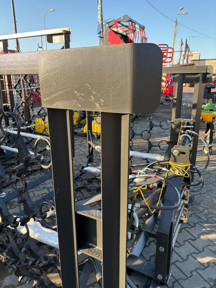 METAL-TECHNIK Wiesenegge / Meadow harrow / Herse de prairie / Strigliatrice / Полевая волокуша / Włóka łąkowa 4 m - Rastra de cadenas: foto 4 METAL-TECHNIK Wiesenegge / Meadow harrow / Herse de prairie / Strigliatrice / Полевая волокуша / Włóka łąkowa 4 m - Rastra de cadenas: foto 4