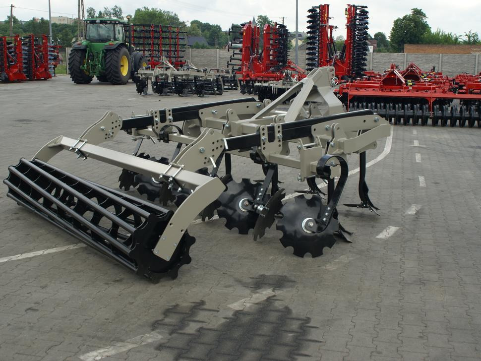 Cultivador nuevo ROLEX Flügelschargrubber / Stubble cultivator / Dechaumeur à dents / Aratri stoppiatori / Стерневой культиватор / Agregat podorywkowy 3 m: foto 10 Cultivador nuevo ROLEX Flügelschargrubber / Stubble cultivator / Dechaumeur à dents / Aratri stoppiatori / Стерневой культиватор / Agregat podorywkowy 3 m: foto 10