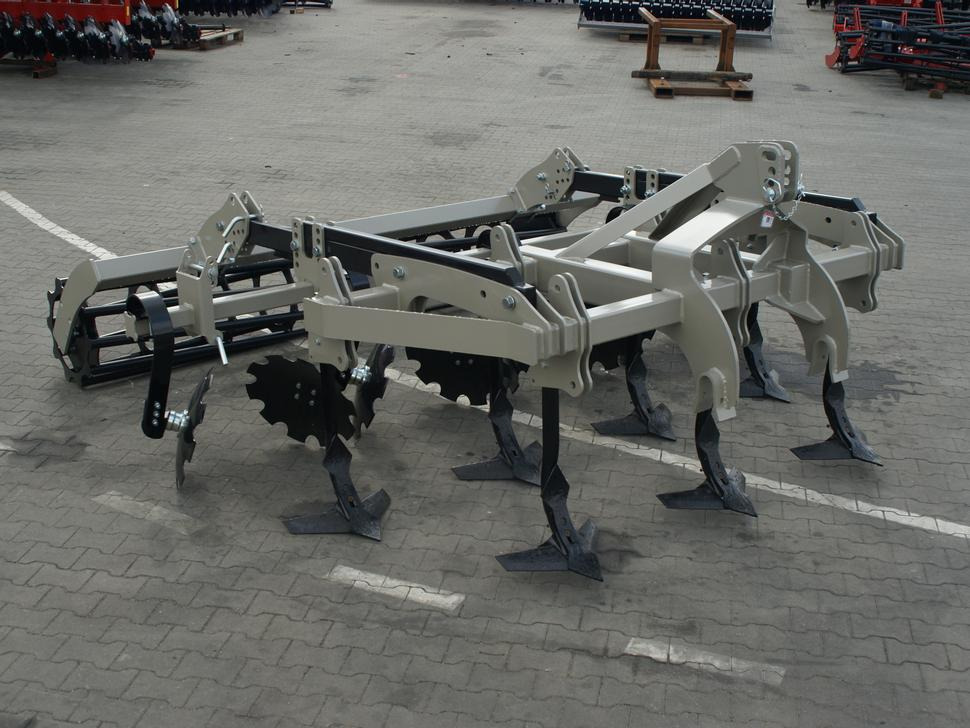 Cultivador nuevo ROLEX Flügelschargrubber / Stubble cultivator / Dechaumeur à dents / Aratri stoppiatori / Стерневой культиватор / Agregat podorywkowy 3 m: foto 6 Cultivador nuevo ROLEX Flügelschargrubber / Stubble cultivator / Dechaumeur à dents / Aratri stoppiatori / Стерневой культиватор / Agregat podorywkowy 3 m: foto 6