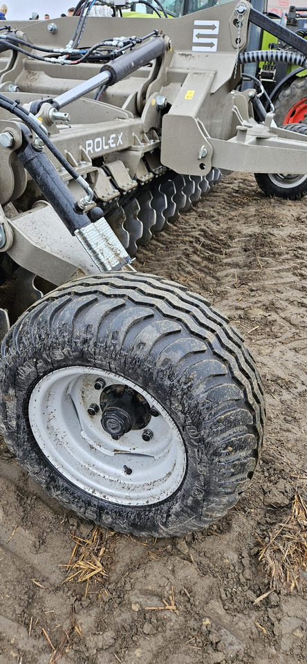 Rastras nuevo ROLEX Scheibenegge / Hydraulic discs harrow / Dechaumeur à disques / Erpice a dischi / Grada de discos / Дисковая борона / Brona talerzowa 5 m: foto 15 Rastras nuevo ROLEX Scheibenegge / Hydraulic discs harrow / Dechaumeur à disques / Erpice a dischi / Grada de discos / Дисковая борона / Brona talerzowa 5 m: foto 15