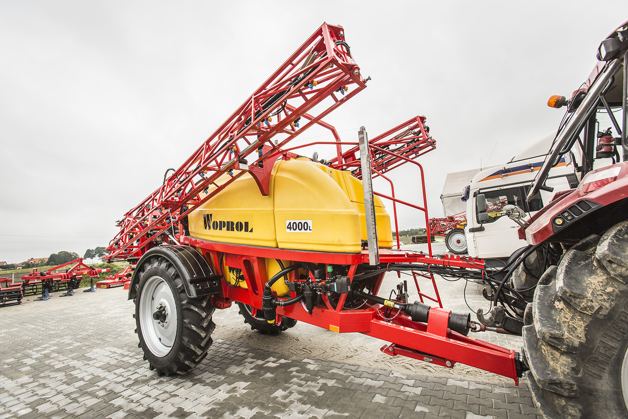 WOPROL Feldspritze / Sprayer / Pulvérisateur / Opryskiwacz 4000 L - Pulverizador arrastrado: foto 2 WOPROL Feldspritze / Sprayer / Pulvérisateur / Opryskiwacz 4000 L - Pulverizador arrastrado: foto 2