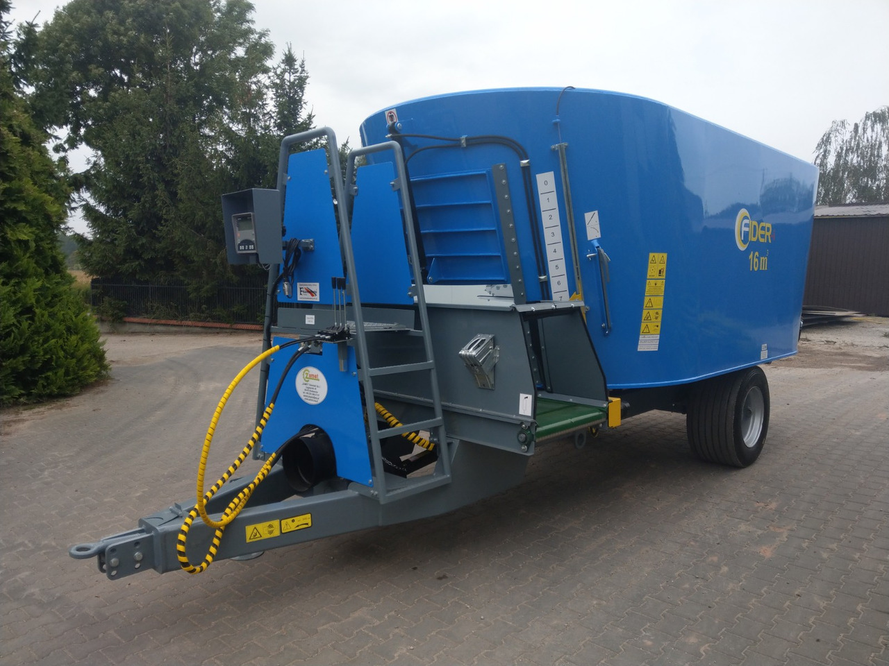ZAMET Futtermischwagen / Feed mixer / Melangeuse / Carro miscelatore / Vagoneta de alimentación /Кормораздатчик / Wóz paszowy 16 m3 - Desensiladora: foto 1 ZAMET Futtermischwagen / Feed mixer / Melangeuse / Carro miscelatore / Vagoneta de alimentación /Кормораздатчик / Wóz paszowy 16 m3 - Desensiladora: foto 1